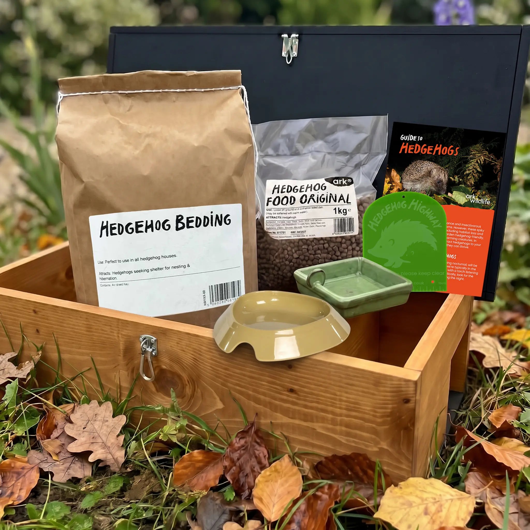 Ark Wildlife hedgehog house bundle with hedgehog food, hinged inspection hedgehog house, hedgehog food bowl, hedgehog water bowl, hedgehog guide and bedding